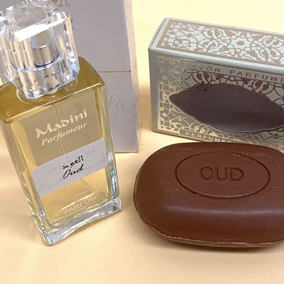 Cesto di profumo arabo Oud MADINI + saponetta