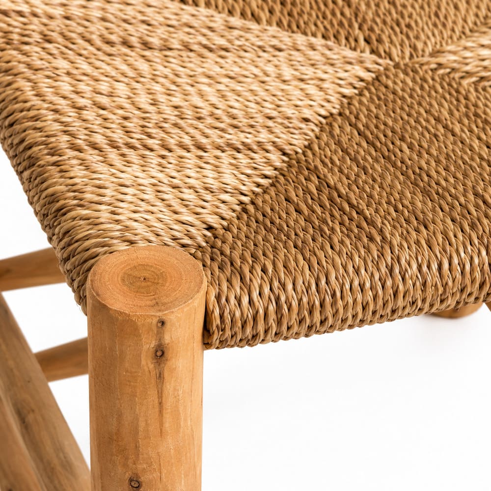 silla artesanal de madera y anea natural